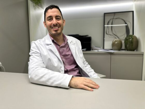 Dr. João Lombardi é médico do exercício e do esporte pela Unifesp, Pós em fisiologia do exercício e metabolismo pela USP de Ribeirão Preto, mestrando pela UFMT, diretor do Instituto Lombardi, médico do Brasil nas Paralimpíadas de Tóquio, médico assis