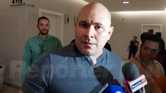 Abilio anunciou o adiamento do início das aulas do dia 3 para 10 de fevereiro.