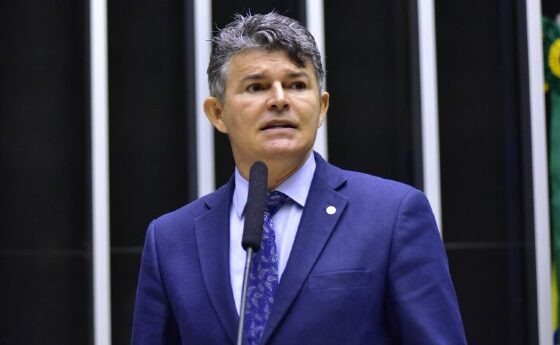 Medeiros também criticou os senadores, que segundo ele têm atuado com covardia. 