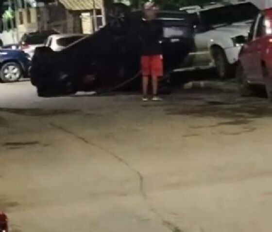 Virtus ficou de rodas para o ar.