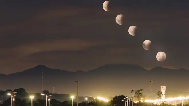 foto da Lua de Sangue no eclipse lunar