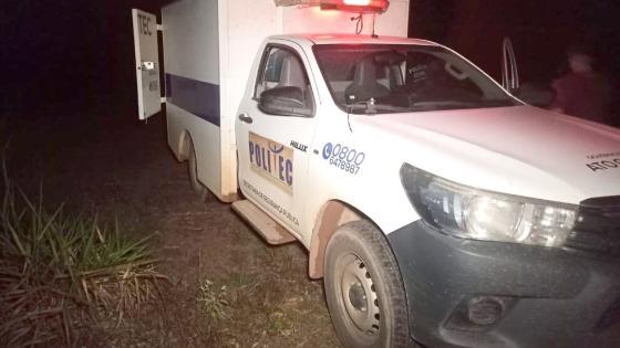  Ao chegar no local, os policiais encontraram a vítima caída no chão e já sem vida.