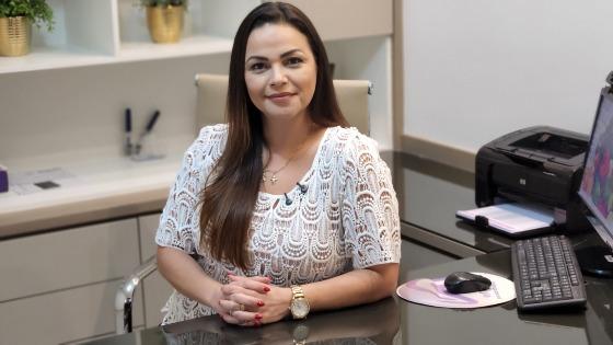 Claudia Santana é médica endocrinologista.