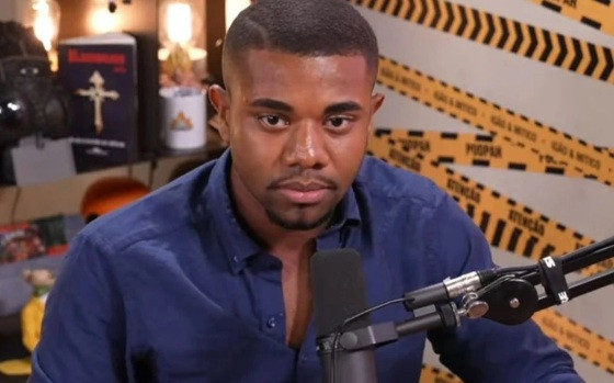 Segundo o portal BNews, Davi tentou "despistar" os agentes de trânsito durante uma blitz da Lei Seca simulando uma pane mecânica no carro. Ele chegou a parar o veículo, ligou o pisca-alerta e até abriu o capô, mas os agentes não caíram na e