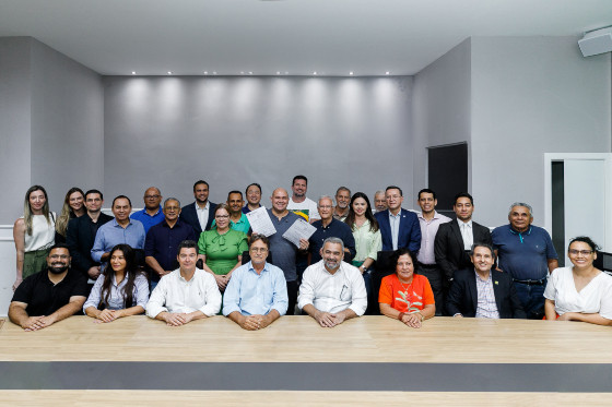 A cerimônia de sanção das leis ocorreu no Salão Nobre do Palácio Alencastro.