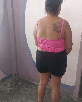 A mulher confessou que saiu com a recém-nascida do hospital na terça-feira (07), não registrou e abandonou a menina