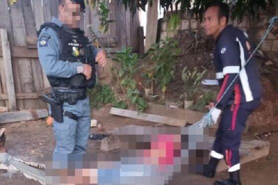 O corpo da vítima foi encontrado pela Polícia em uma rede.
