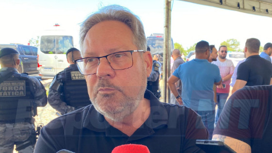 Secretário de saúde pediu que profissionais ignorem anúncios falsos.