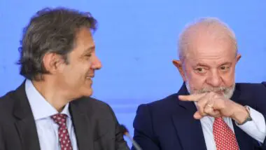 Na quinta-feira (23), equipe econômica do governo Lula anunciou aumento no IOF de transações de câmbio para ampliar arrecadação