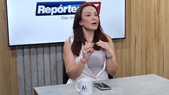 Adriana Bender é psicanalista, terapeuta de casais e especialista em desenvolvimento humano.