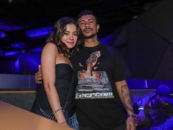 Ainda em março, a reportagem do portal LeoDias informou que o carro do cantor foi visto parado na porta da casa da artista durante um final de semana.