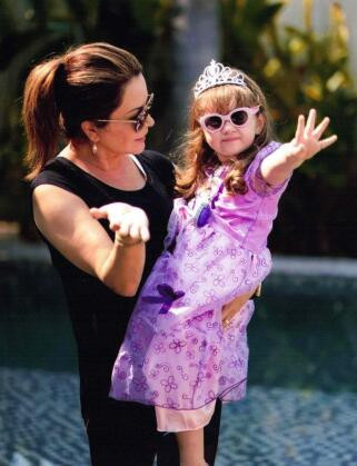 Virginia Mendes é primeira-dama de Mato Grosso, Madrinha da Ampara e defensora incansável da causa da adoção