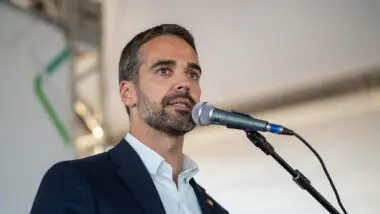 Eduardo Leite deixa PSDB e confirma filiação ao PSD de Kassab