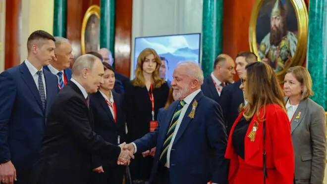 Lula participa de jantar com Putin em Moscou