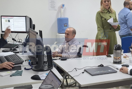 Coronel está preso em batalhão do Exército em Cuiabá.