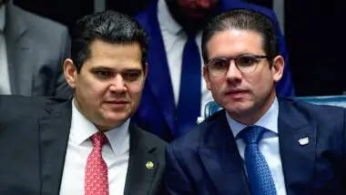 Os presidentes do Senado e da Câmara, Davi Alcolumbre e Hugo Motta: depois de rejeitar aumento de impostos, Congresso impôs aumento de quase R$ 200 bilhões na conta de luz.