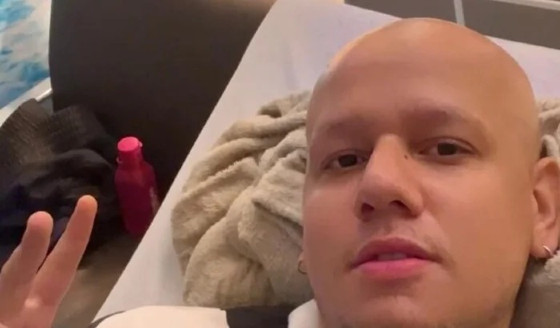 O jornalista Ivann Milhomem enfrenta um melanoma nodular metastático, um tipo câncer de pele agressivo.