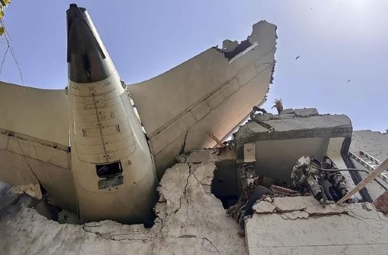 Acidente aéreo foi registrado nesta quinta-feira (12).