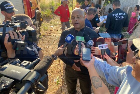 Delegado explicou linha de investigação à imprensa.