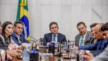 Hugo Motta oposição anistia