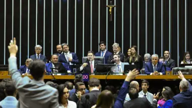 Alcolumbre cria CPMI para investigar fraudes no INSS