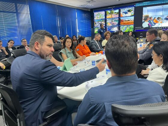 O secretário de Segurançaem exercício, coronel Héverton Mourett, presidiu a reunição de apresentação das metas 