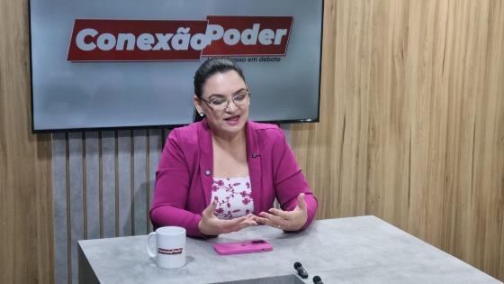 Samantha acumula as funções de primeira-dama e vereadora de Cuiabá.