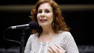 Com prisão decretada, Zambelli recorre a advogado na Itália para evitar volta ao Brasil