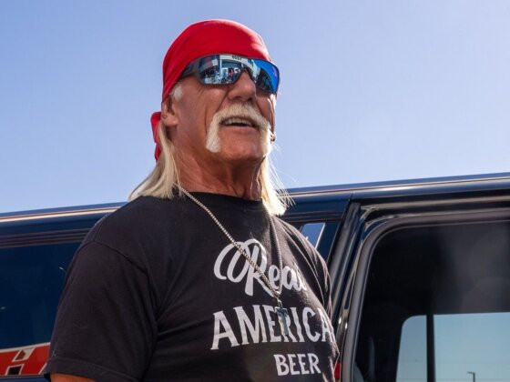 O falecimento de Hogan acontece poucas semanas após sua esposa, Sky, desmentir sobre o estado de saúde do lutador.