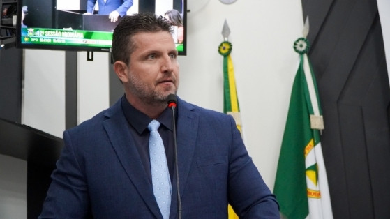 Ranalli apontou que a taxação é uma reação à postura ideológica do governo brasileiro na política internacional.