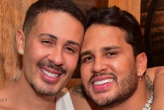 A moça, inclusive, teria participado de uma recente festa na casa do empresário que contou com um show particular da cantora Lauana Prado.