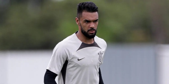 Raniele atuou 35 vezes com a camisa do Cuiabá e marcou três gols pelo Dourado.