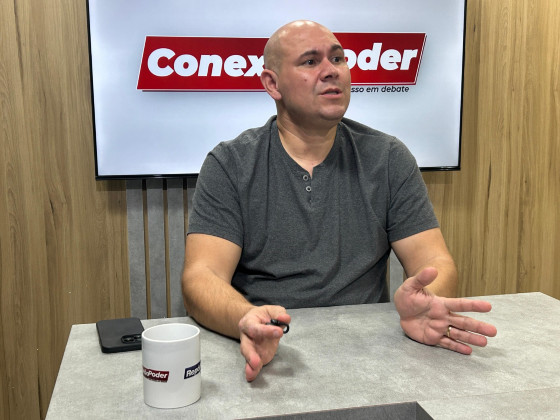 Abílio defende que as famílias que comprovem a necessidade de moradia sejam transferidas para outra área