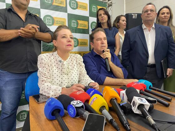 Flávia Moretti e Tião da Zaelli apresentaram balanço de seis meses da gestão.