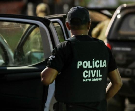 De acordo com informações da Polícia Civil, o acidente aconteceu por volta das 20h15. 