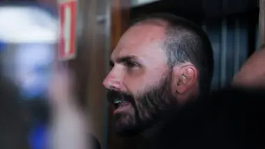 Eduardo Bolsonaro diz que Moraes tenta criminalizar Trump