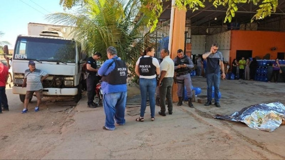 A Polícia Militar realizou buscas pela região, mas até o momento ninguém foi preso.