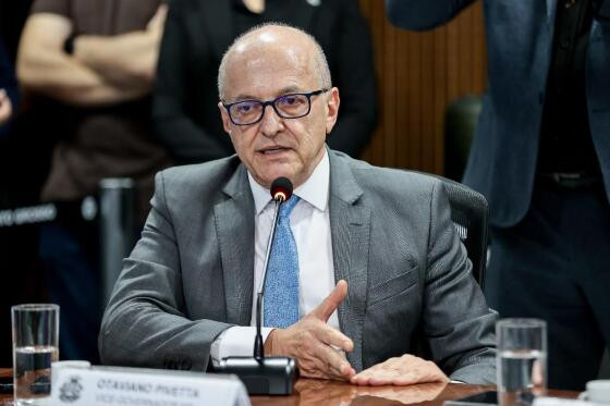 Pivetta assume novamente o cargo de governador.