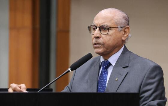 Deputado condenou atuação do STF.