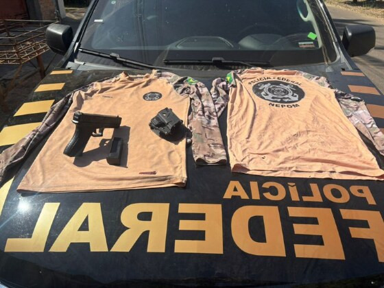 As investigações, conduzidas pela Inteligência da PF em Cuiabá e Sinop, revelam que o suspeito se apresentava como agente da Polícia Federal, estabelecendo contatos com integrantes de outras forças de segurança, simulando a participação em operações 