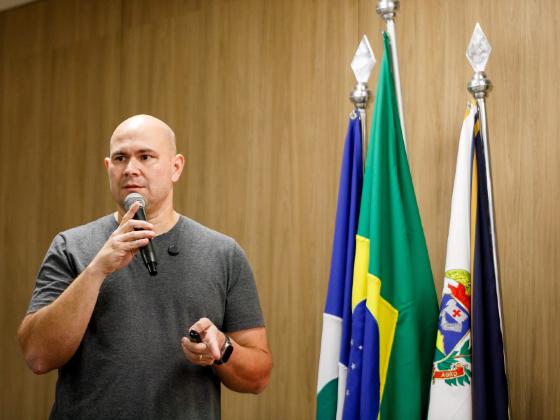 Prefeito afirmou que vice ficará sem secretaria.