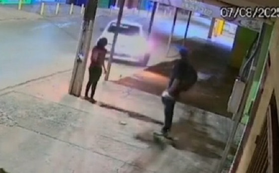 A vítima sofreu escoriações e foi encaminhada ao Pronto Socorro da cidade pela equipe do Samu