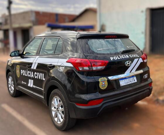 O crime ocorreu no dia 12 deste mês, mas foi denunciado pelo Conselho Tutelar no dia 15. À época, uma equipe da Polícia Militar foi até a casa da família acompanhada de duas conselheiras.