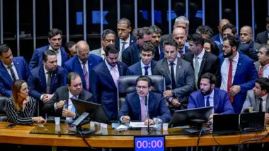 PEC do fim do foro Câmara oposição