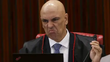 Alexandre de Moraes, durante sessão do TSE em 2023: na lista da Lei Magnitsky.