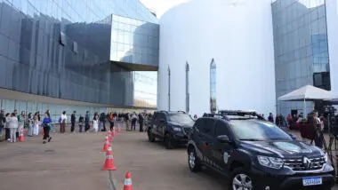 Movimento no entorno do STF no primeiro dia de julgamento do ex-presidente Jair Bolsonaro