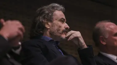 Registros inéditos mostram como integrantes do gabinete paralelo de Moraes articularam bloqueios, multas e relatórios contra jornalistas críticos em 2022.