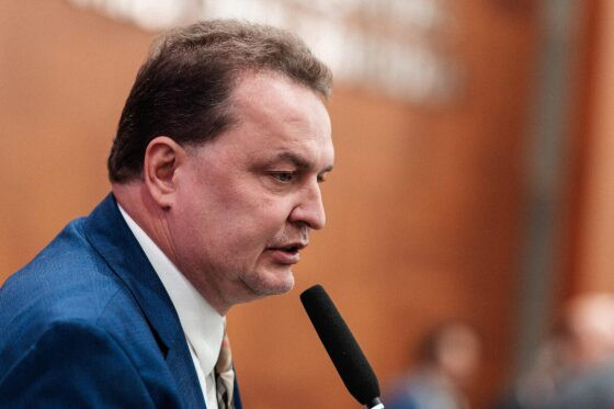 Ele afirmou que, se estivesse na Câmara Federal, votaria contra a proposta