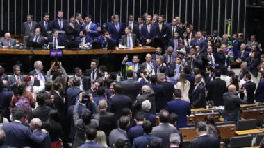 Sessão da Câmara que aprovou a urgência para o projeto da anistia aos presos do 8 de janeiro de 2023