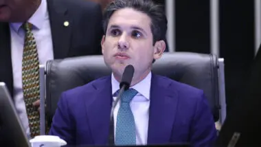 Motta diz que não há previsão de pautar anistia na Câmara